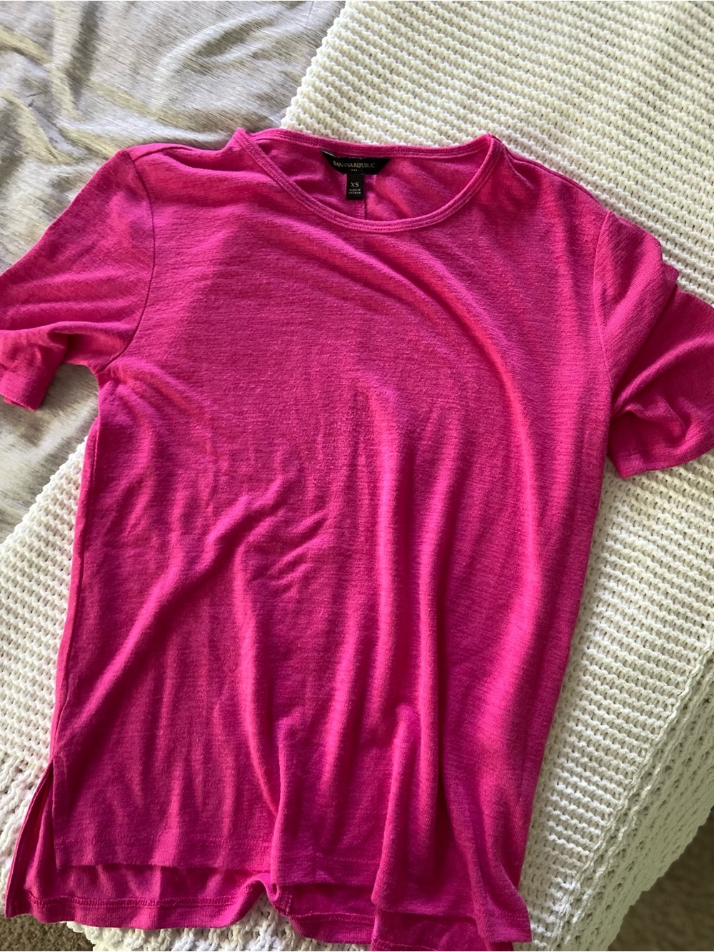 Banana Republic Basic Crewneck Tee - Bright Pink